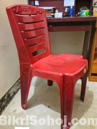 টেবিল এন্ড চেয়ার